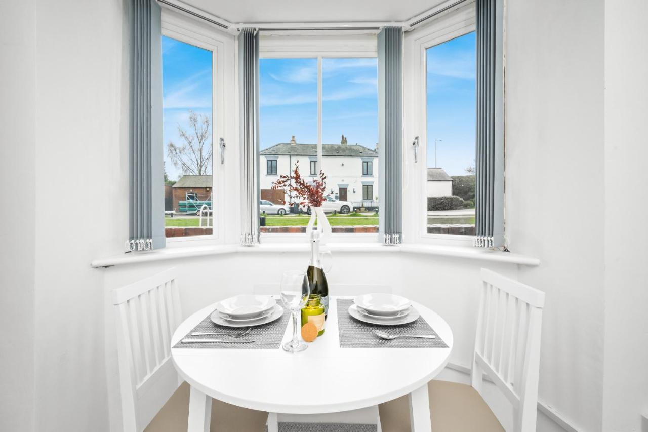 Beautiful Waterside Apartment - Parking - Perry Barr - Top Rated Birmingham Zewnętrze zdjęcie