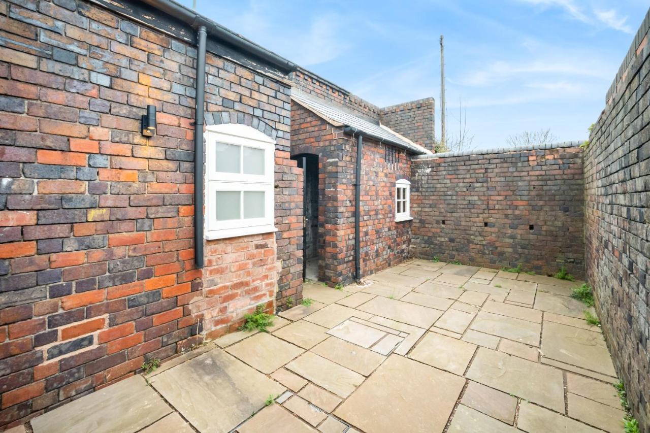 Beautiful Waterside Apartment - Parking - Perry Barr - Top Rated Birmingham Zewnętrze zdjęcie