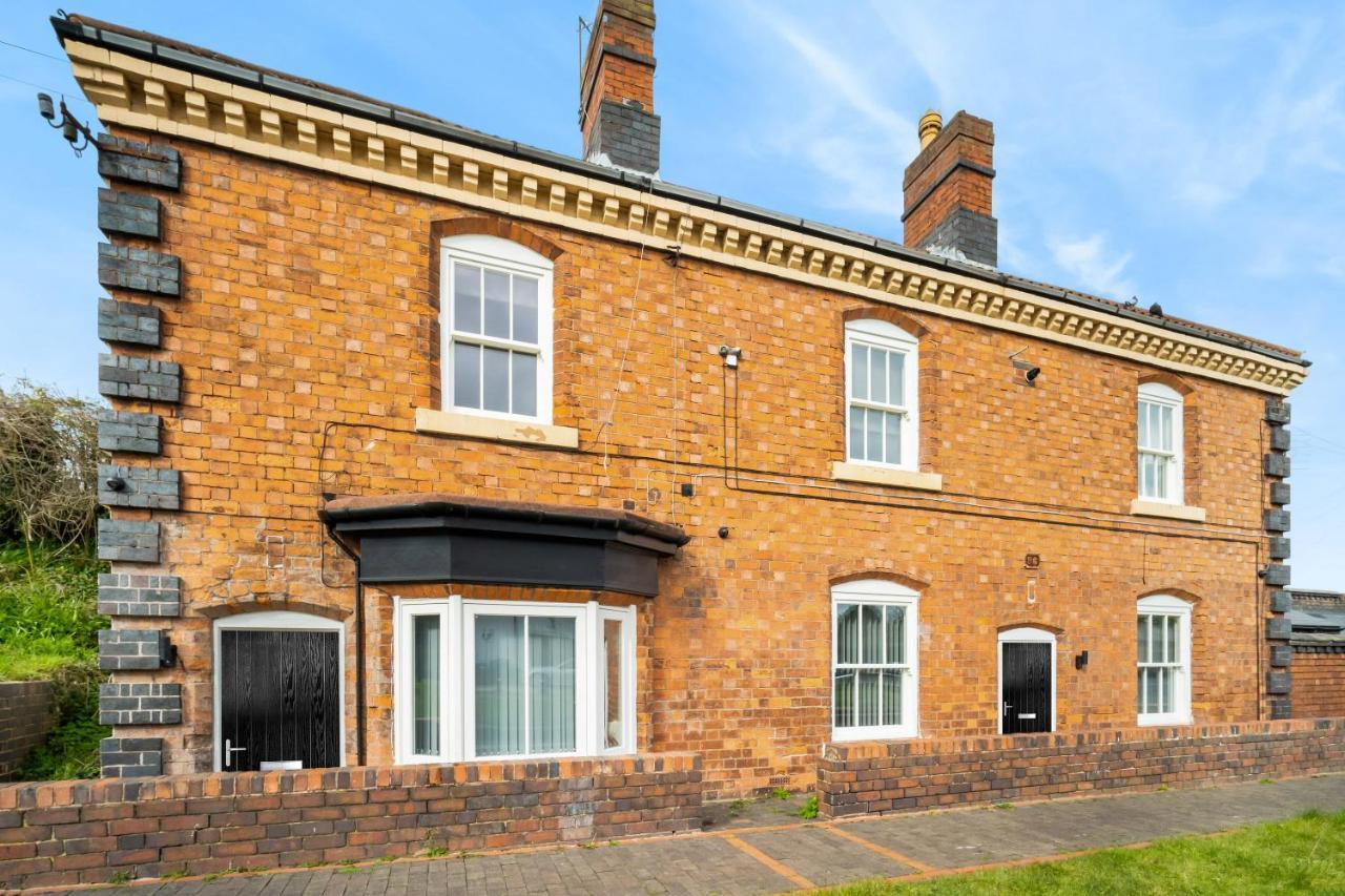 Beautiful Waterside Apartment - Parking - Perry Barr - Top Rated Birmingham Zewnętrze zdjęcie